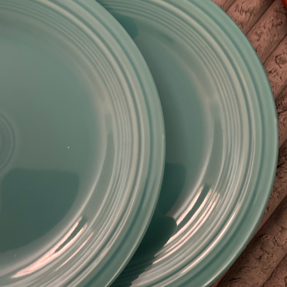2 fiesta dinner plates